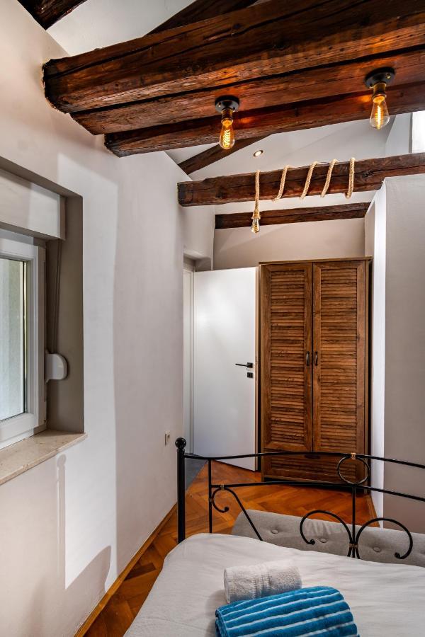 Apartment Ami Spalato Esterno foto